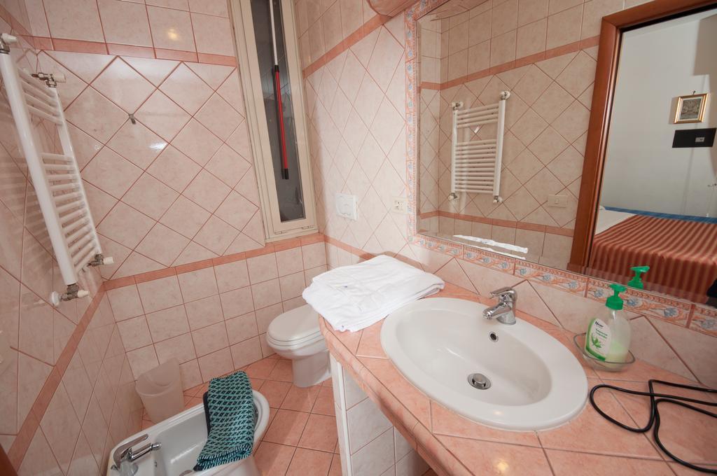 Suites Oliveri Viale Marconi Roma Eksteriør bilde